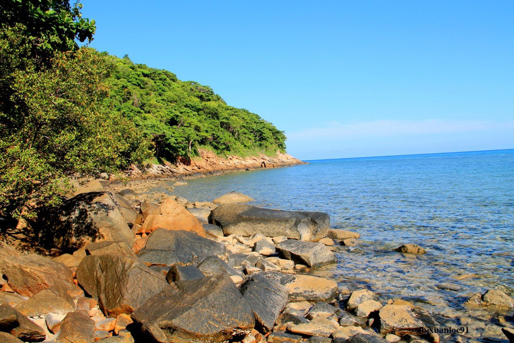 Vẻ Bình Yên Ở Địa Ngục Trần Gian Côn Đảo - Ảnh 12