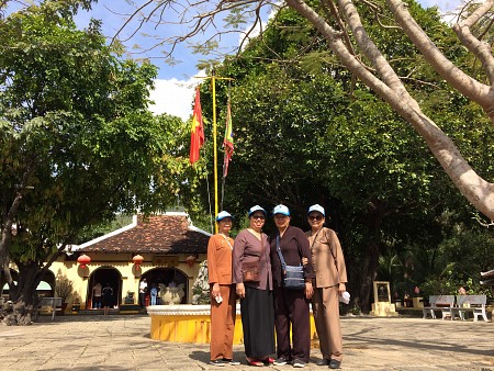 Cảng Bến Đầm - Bãi Nhát - Chùa Núi Một - Dinh chúa Đảo - Nghĩa trang Hàng Dương | tết dương lịch 2025 khởi hành từ Sài Gòn
