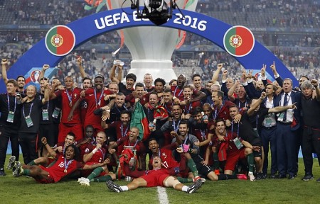 Chúc mừng nhà vô địch mới của bóng đá châu âu Bồ Đào Nha 2016