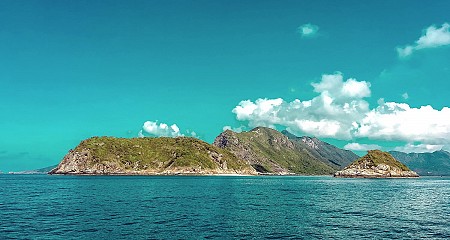 Du Ngoạn Hòn Đảo Huyền Thoại: Nghỉ Lễ 30/4/2025 Khởi Hành Từ Hà Nội 3 Ngày 2 Đêm