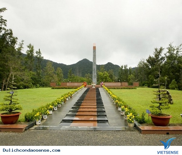 Mùa thăm quan, nghỉ dưỡng hè nhớ về hành hương Côn Đảo - Ảnh 1 Mùa thăm quan, nghỉ dưỡng hè nhớ về hành hương Côn Đảo - Ảnh 1