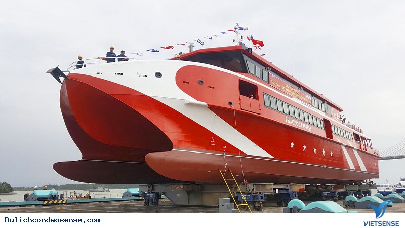 Đến Côn Đảo bằng tàu cao tốc 5 sao Express 36 thời gian di chuyển chỉ còn một nửa. - Ảnh 1