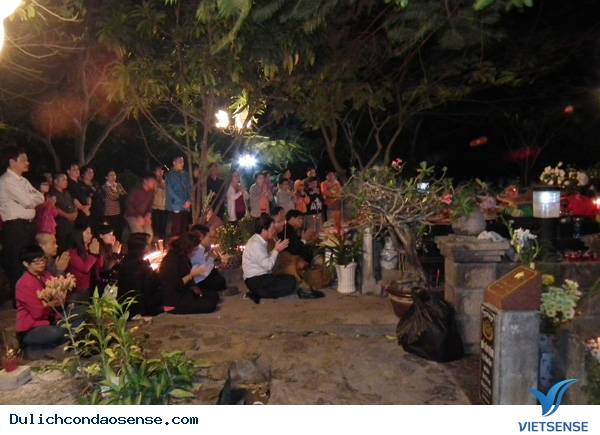 Thời gian đi lễ cô Sáu