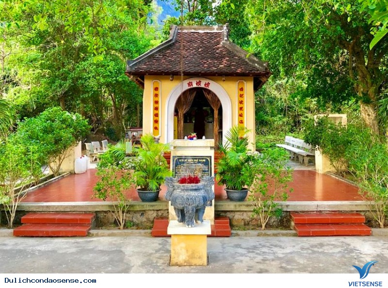 Miếu Năm Cô - Ảnh 4 Miếu Năm Cô - Ảnh 4