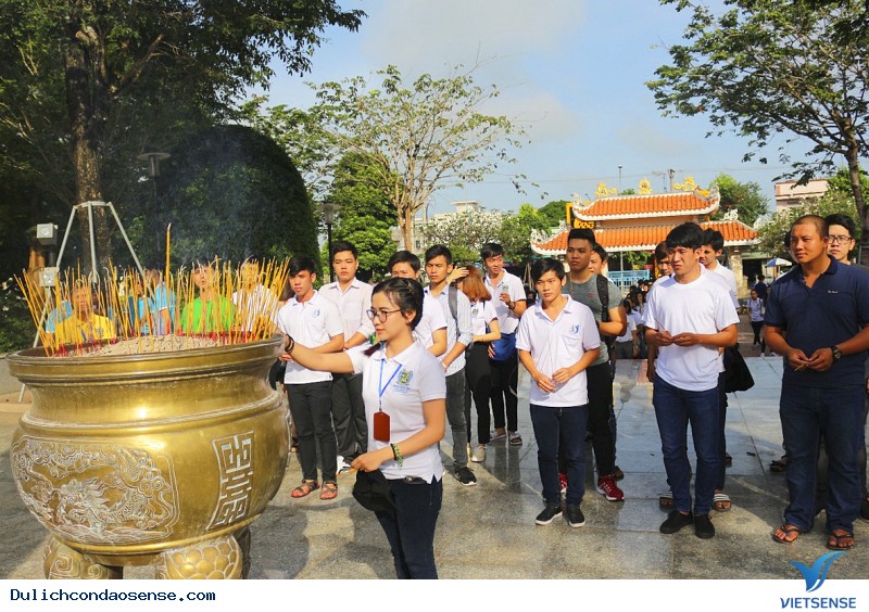 Ngày Giỗ Người Anh Hùng Liệt Sỹ Võ Thị Sáu - Ảnh 3 Ngày Giỗ Người Anh Hùng Liệt Sỹ Võ Thị Sáu - Ảnh 3