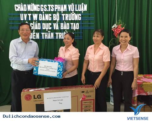 Bộ Giáo Dục Đào Tạo Đến Thăm Và Làm Việc Tại Côn Đảo - Ảnh 2 Bộ Giáo Dục Đào Tạo Đến Thăm Và Làm Việc Tại Côn Đảo - Ảnh 2