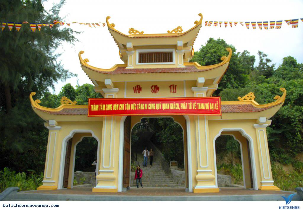 Vẻ đẹp trên cao từ ngôi chùa cổ - Ảnh 4