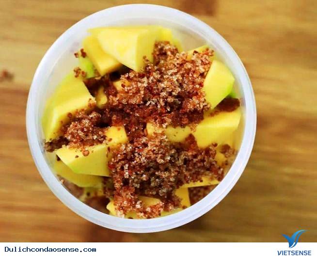 khách thăm quan thích ăn gì trên phố ở Sài Gòn