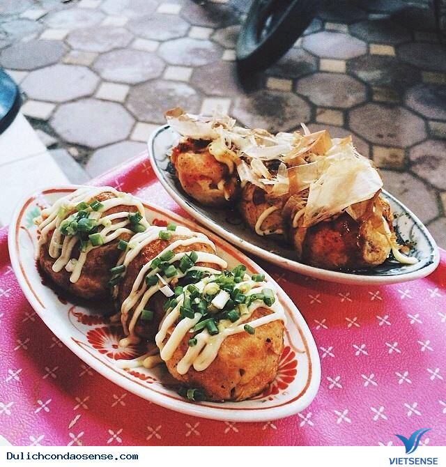 khách thăm quan thích ăn gì trên phố ở Sài Gòn