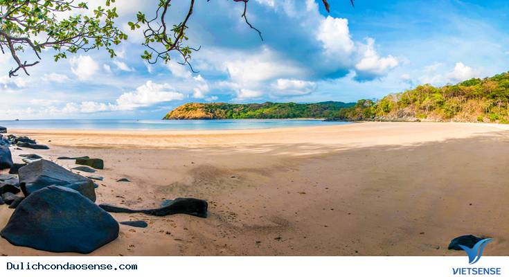 Mùa lễ hội tâm linh Côn Đảo - Ảnh 4 Mùa lễ hội tâm linh Côn Đảo - Ảnh 4