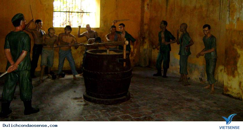 Hầm Xay Lúa Nhà Tù Ở Côn Đảo Hầm Xay Lúa Nhà Tù Ở Côn Đảo