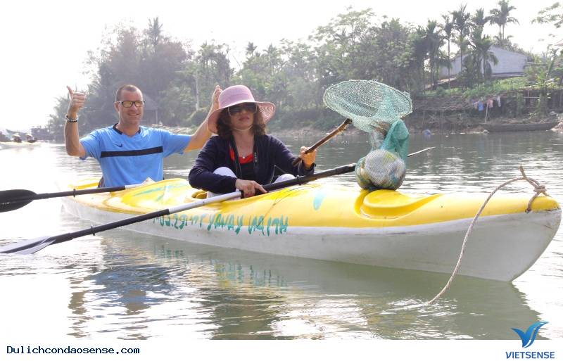 Những chương trình độc lạ hút khách Tây ở Việt Nam - Ảnh 5