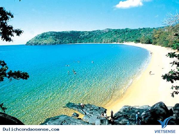 Rong ruổi 1 ngày ở Côn Đảo - Ảnh 1