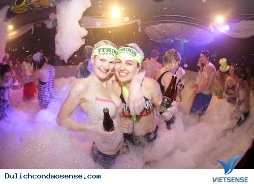 Tiệc Bóng Bóng Xà Phòng Tiệc Bóng Bóng Xà Phòng