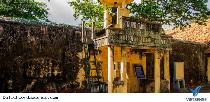 Đi lễ Cô Sáu như thế nào?